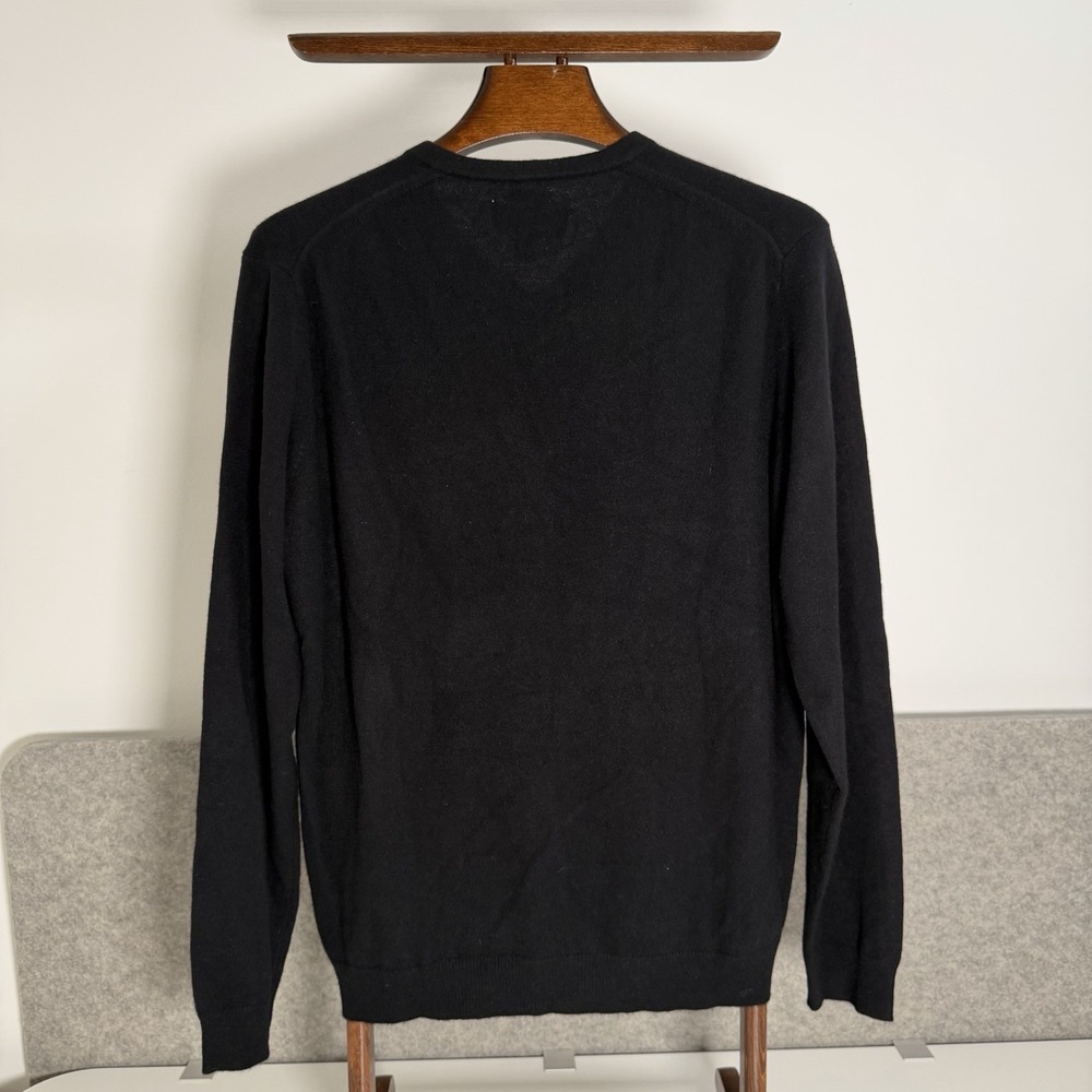 Joseph Abboud 100% Cashmere V Neck Sweater Mens L Black Classic Preppy Ribbed - Picture 2 of 9
